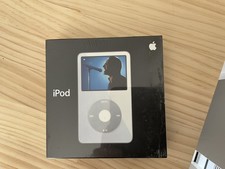 Apple iPod 5.5 Generation A1136 White 60gb