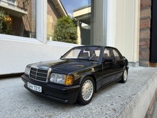 1:18 Mercedes Benz 190E 2.3-16V Blue Black 1986 W201 Autoart 76122