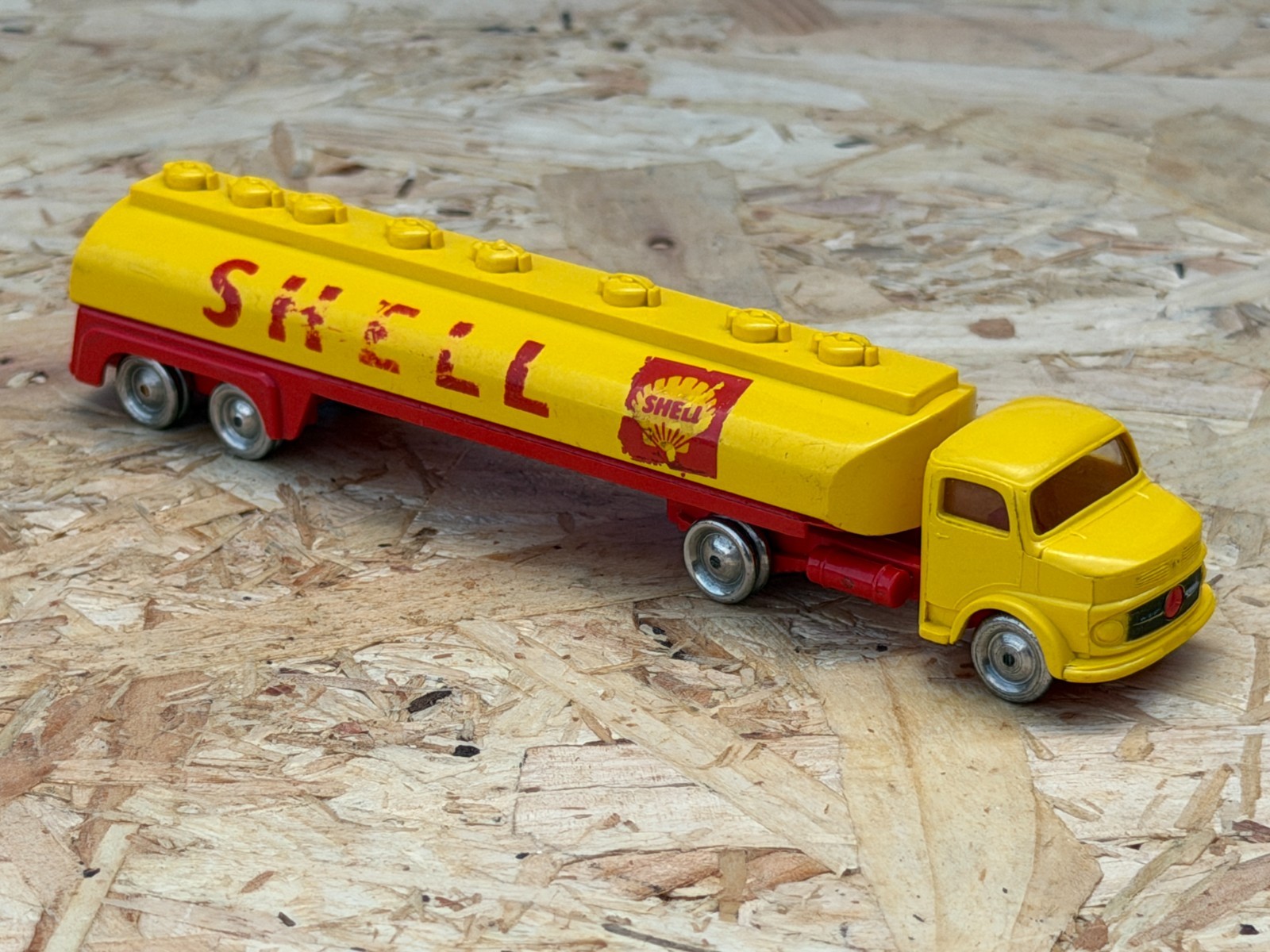 9x LEGO DENMARK H0 1:87 FIAT 1800 MERCEDES SHELL TRUCK LKW ESSO CAR (P/VG) 2 9x LEGO DENMARK H0 1:87 FIAT 1800 MERCEDES SHELL TRUCK LKW ESSO CAR (P/VG)