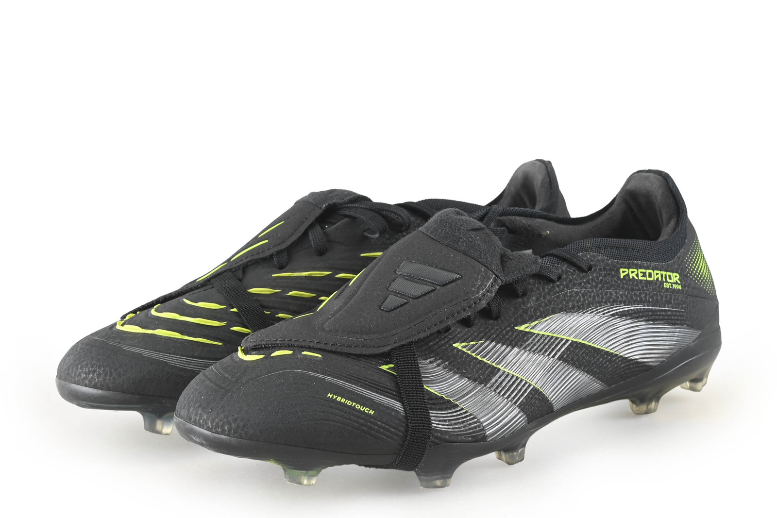 Adidas Herren Fussballschuhe in größe EU 44 Schwarz 2 Adidas Herren Fussballschuhe in größe EU 44 Schwarz