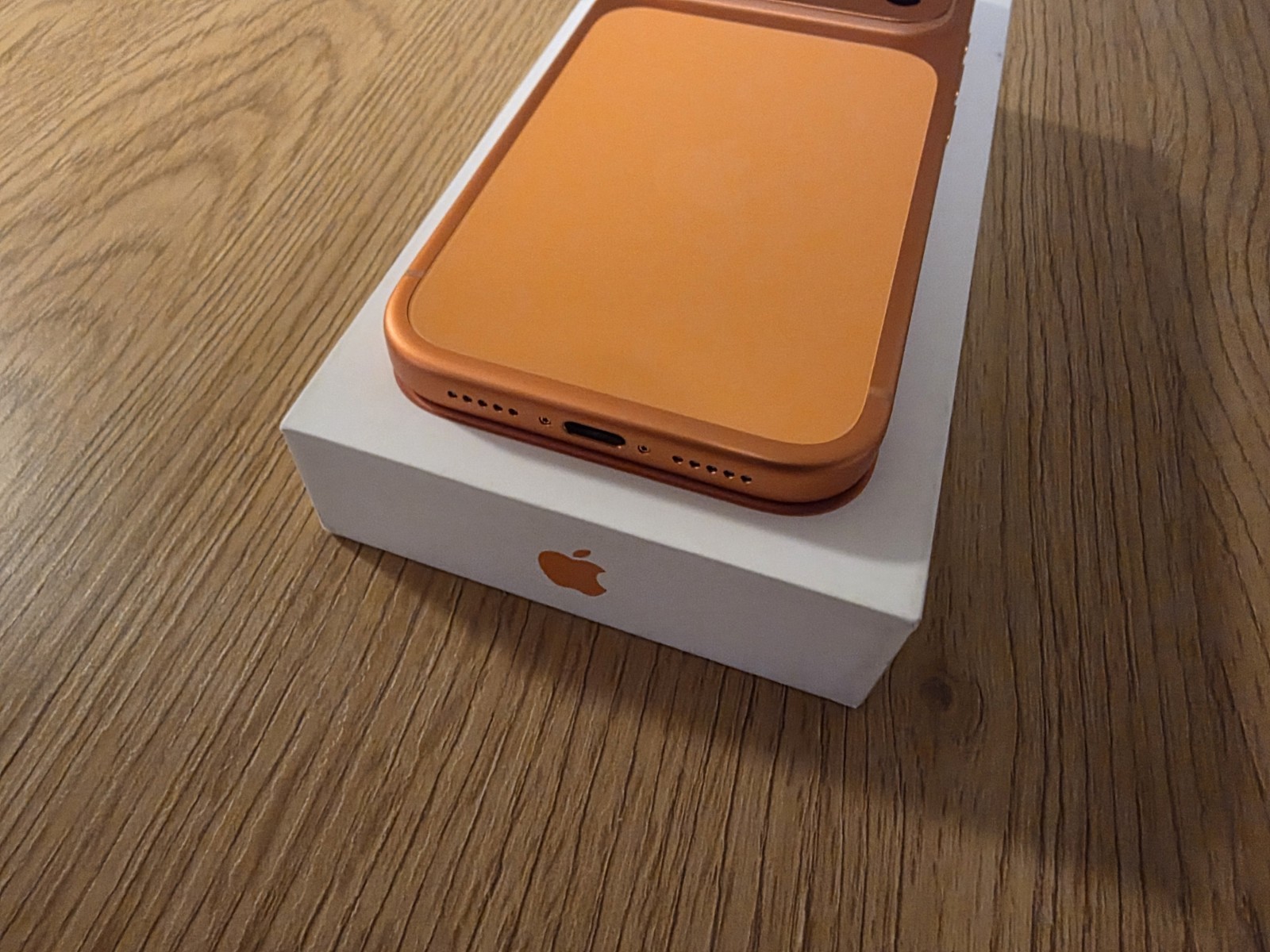 Apple iPhone 17 Pro 256GB – Orange – Like New – Apple Warranty Until July 8 2027 7 Apple iPhone 17 Pro 256GB – Orange – Like New – Apple Warranty Until July 8 2027