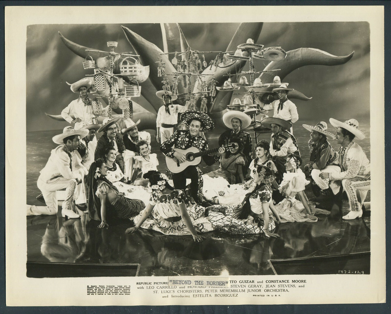 Beyond The Border ’45 TITO GUIZAR GUITAR MEXICAN MUSICAL NUMBER 1 Beyond The Border ’45 TITO GUIZAR GUITAR MEXICAN MUSICAL NUMBER
