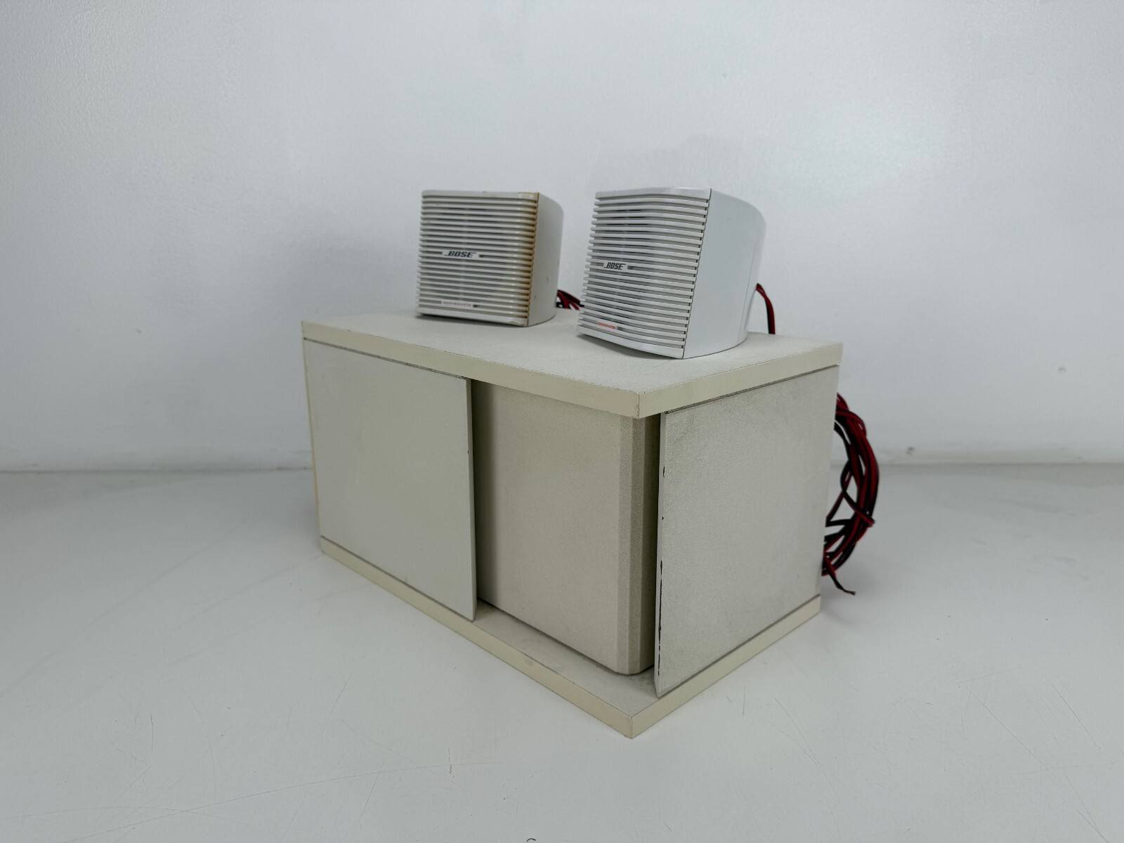 Bose Acoustimass 3 Speaker System - Sub and two monitors 3 Bose Acoustimass 3 Speaker System - Sub and two monitors