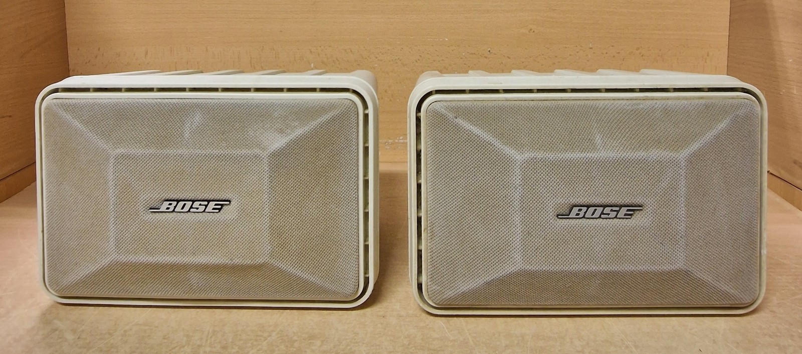 Bose Model 101 Music Monitor Lautsprecher Paar Regal-Boxen Vintage Speaker Pair 1 Bose Model 101 Music Monitor Lautsprecher Paar Regal-Boxen Vintage Speaker Pair