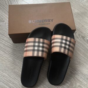 burberry Slides maat 43
