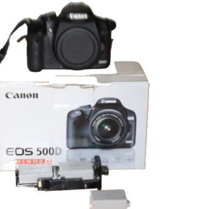CANON 500D EOS CAMERA + Batterygrip + 5x batteries