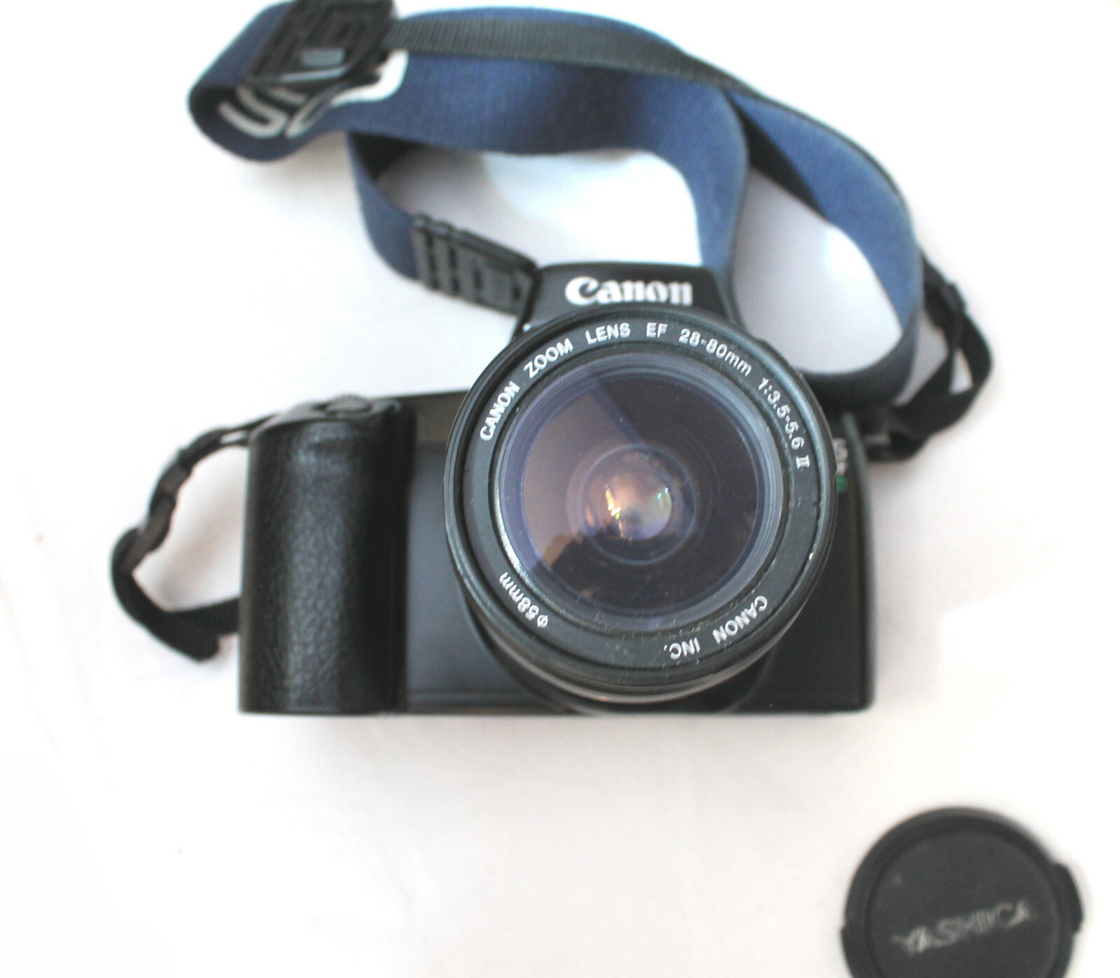 CANON EOS 1000F SLR 35mm Film Camera 28-80mm AF Canon Lens, in Working Order. 7 CANON EOS 1000F SLR 35mm Film Camera 28-80mm AF Canon Lens, in Working Order.