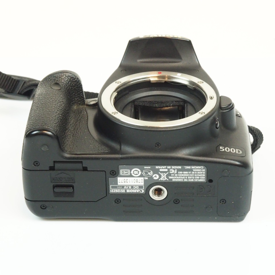 Canon EOS 500D 15.1MP Digital SLR *Camera Body and one battery Only* 45K clicks 6 Canon EOS 500D 15.1MP Digital SLR *Camera Body and one battery Only* 45K clicks