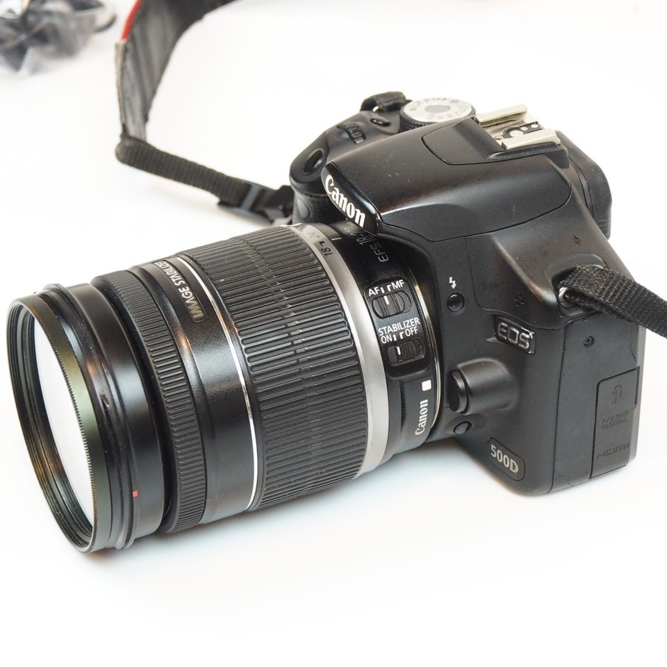 Canon EOS 500D KIT DSLR + Canon EF-S 18-200mm IS 1:3.5-6.3 | 11.060 clicks 4 Canon EOS 500D KIT DSLR + Canon EF-S 18-200mm IS 1:3.5-6.3 | 11.060 clicks