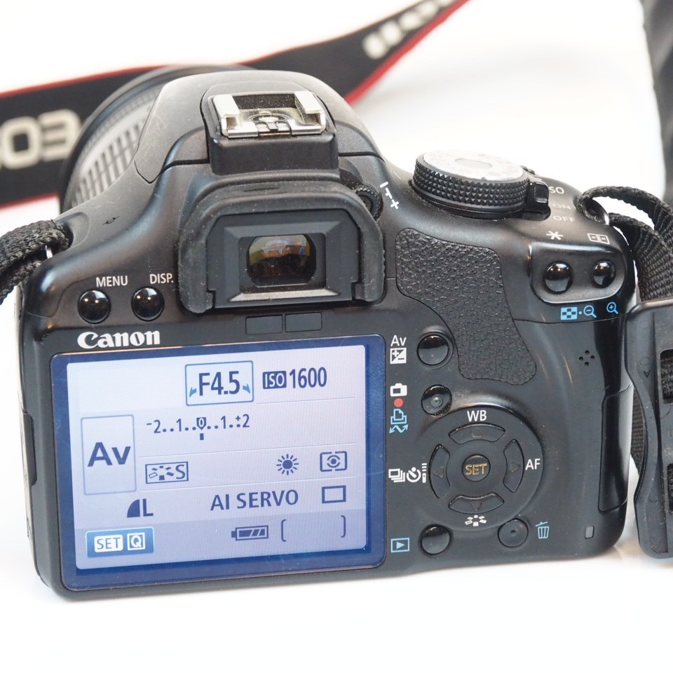 Canon EOS 500D KIT DSLR + Canon EF-S 18-200mm IS 1:3.5-6.3 | 11.060 clicks 5 Canon EOS 500D KIT DSLR + Canon EF-S 18-200mm IS 1:3.5-6.3 | 11.060 clicks