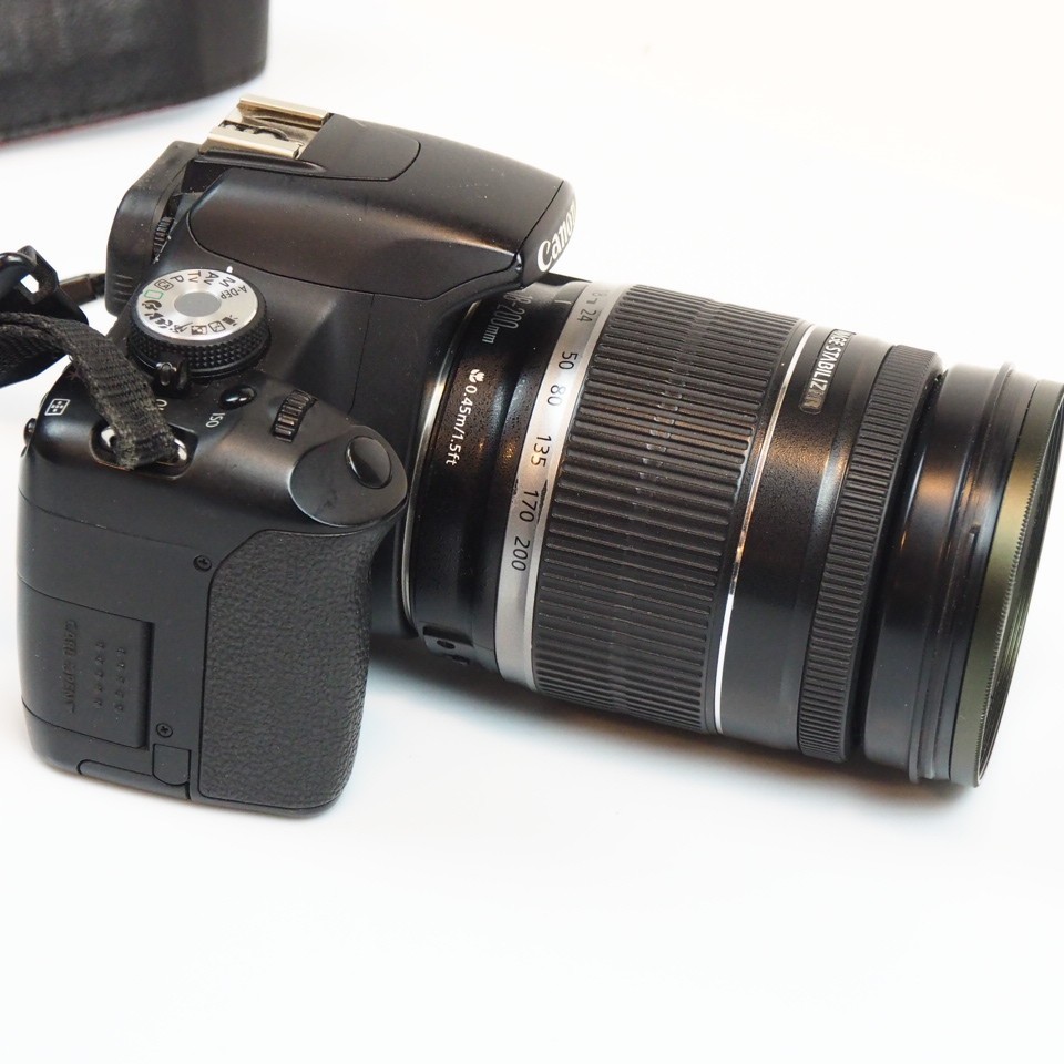 Canon EOS 500D KIT DSLR + Canon EF-S 18-200mm IS 1:3.5-6.3 | 11.060 clicks 6 Canon EOS 500D KIT DSLR + Canon EF-S 18-200mm IS 1:3.5-6.3 | 11.060 clicks