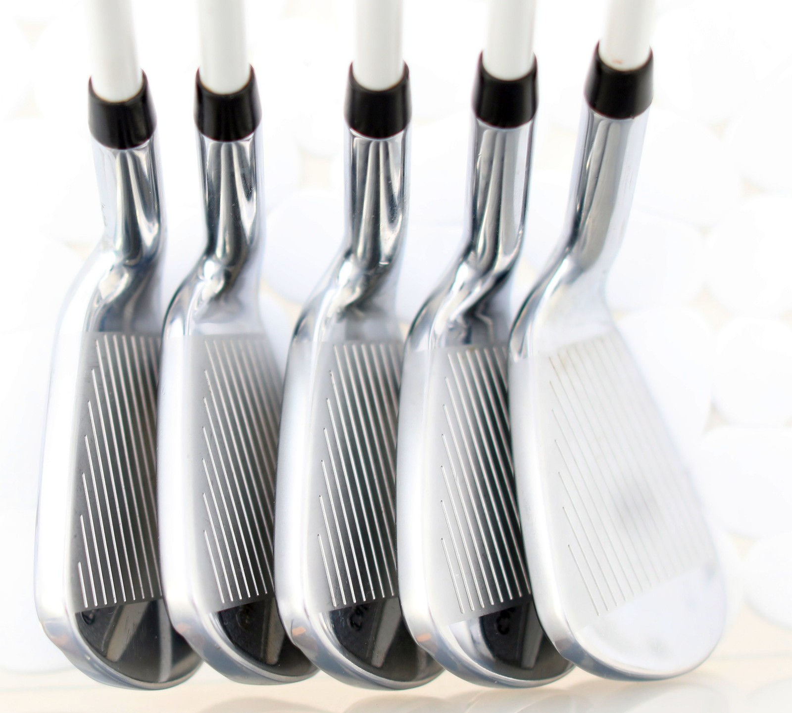 Damen Callaway Elyte (X) ( + 1 Inch) Iron Set 8-SW+AW Graphite Ladies 4 Damen Callaway Elyte (X) ( + 1 Inch) Iron Set 8-SW+AW Graphite Ladies