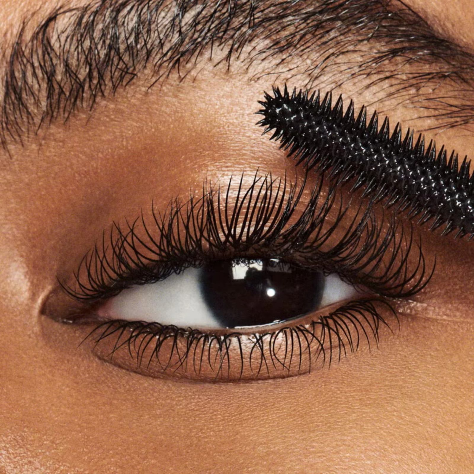 e.l.f. Lash It Loud Volumizing Mascara Travel Size Mini Black Intense Volume 4ml 6 e.l.f. Lash It Loud Volumizing Mascara Travel Size Mini Black Intense Volume 4ml