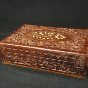 Handgesneden Vintage Houten Sieraden- of sigarendoos met Bloemmotief en inleg