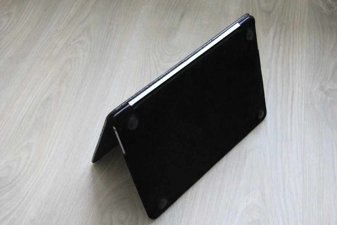 Handmade Luxury Macbook Pro Touch 13 inch Genuine Ostrich Leather Cover Case 6 Handmade Luxury Macbook Pro Touch 13 inch Genuine Ostrich Leather Cover Case