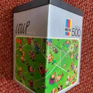 Heye puzzel Loup World Cup in driekantige doos