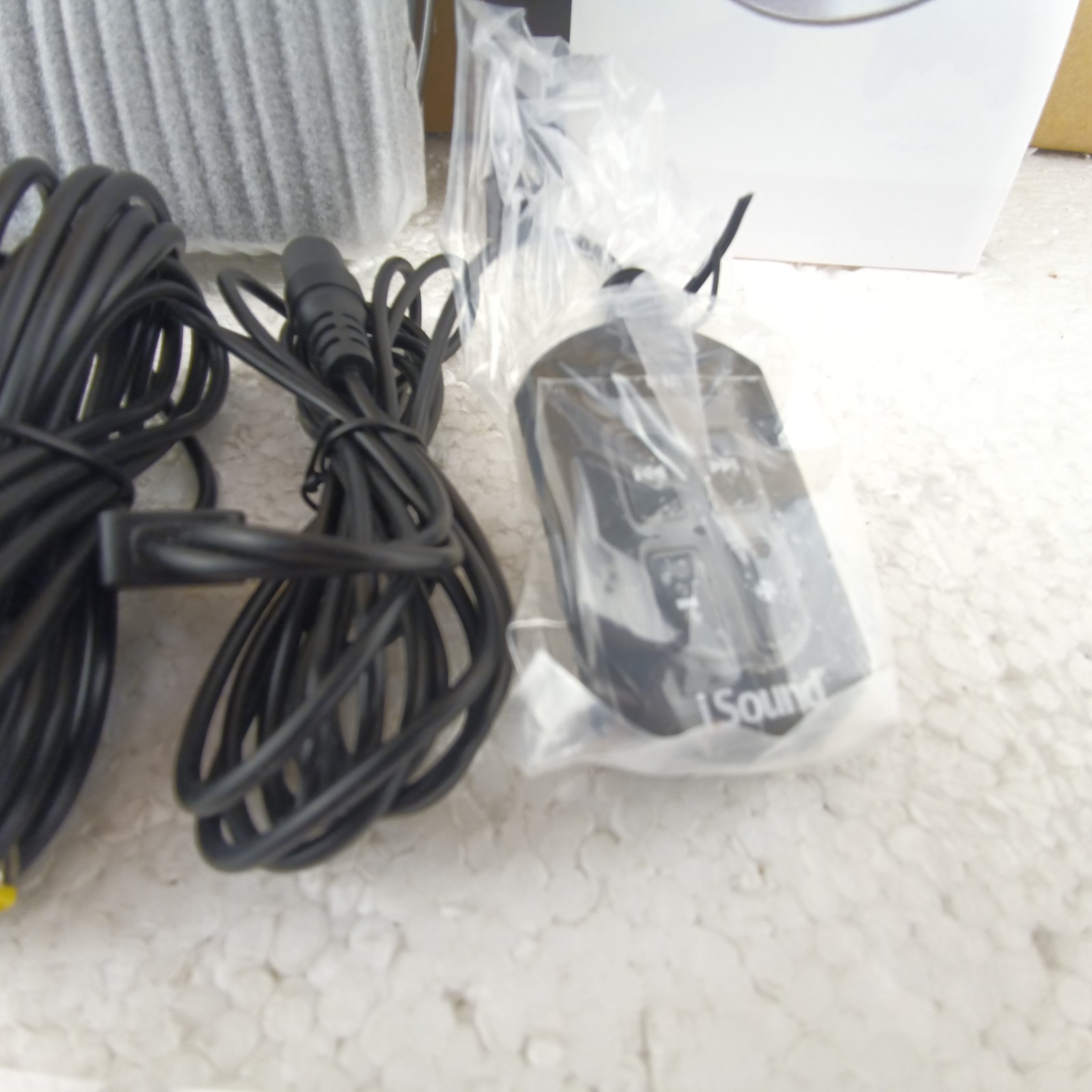 i.Sound Sony PSP Drive-in Cinema Portable Speaker Station Dock System Opened 10 i.Sound Sony PSP Drive-in Cinema Portable Speaker Station Dock System Opened