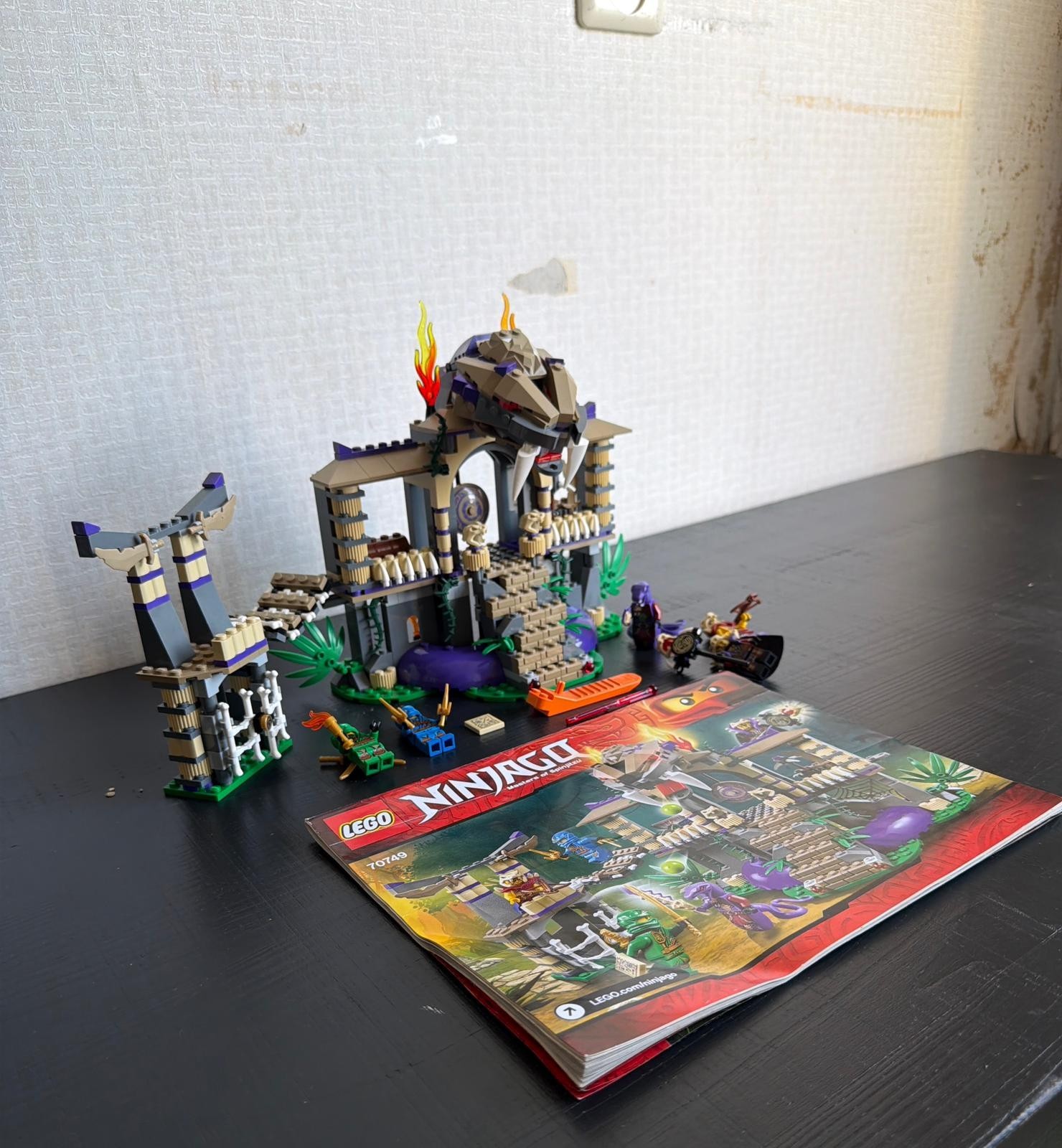 Lego Ninjago Enter The Serpent 70749 2 Lego Ninjago Enter The Serpent 70749