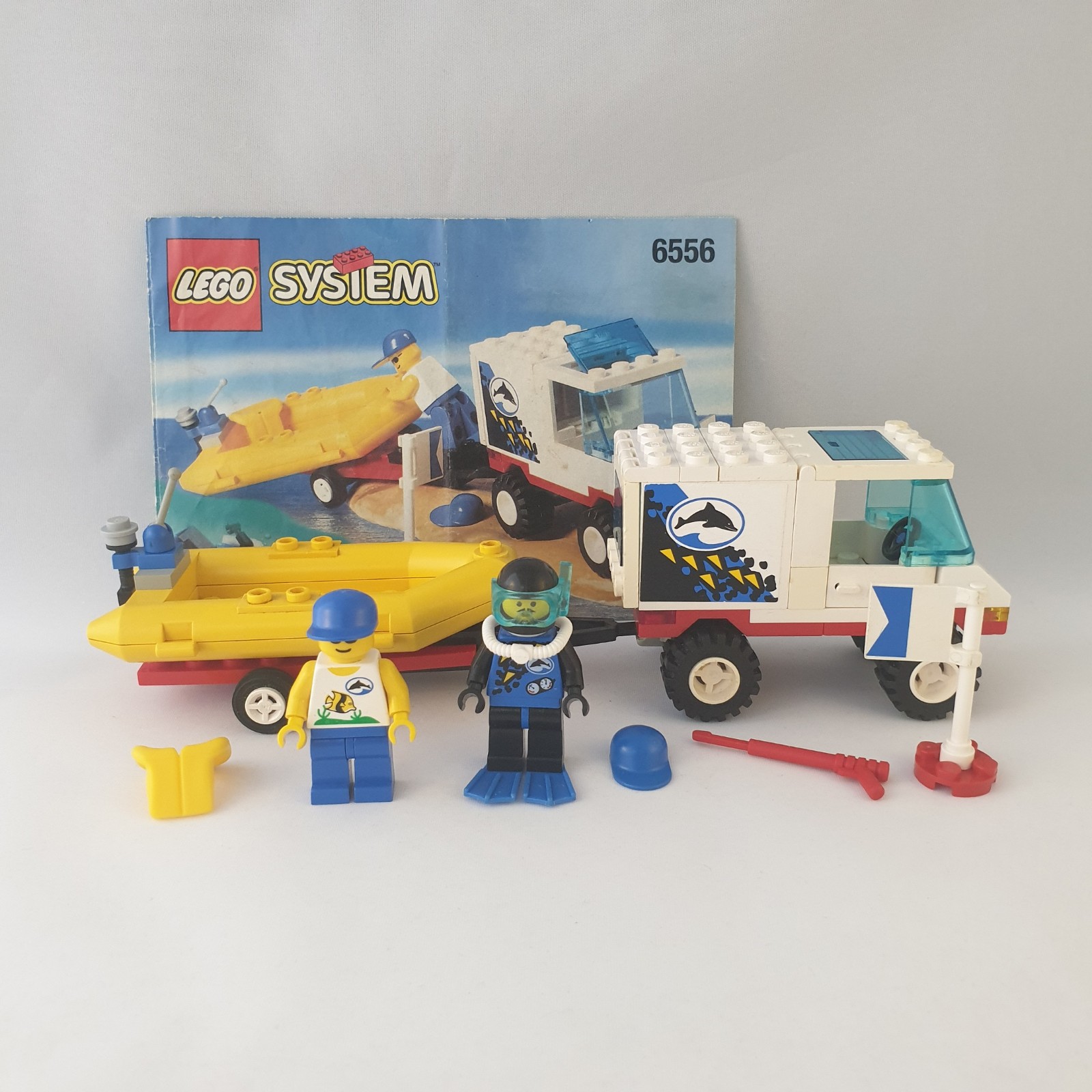 Lego Town Divers 6556 Scuba Squad Rubber Boat Diver Complete in Box 2 Lego Town Divers 6556 Scuba Squad Rubber Boat Diver Complete in Box