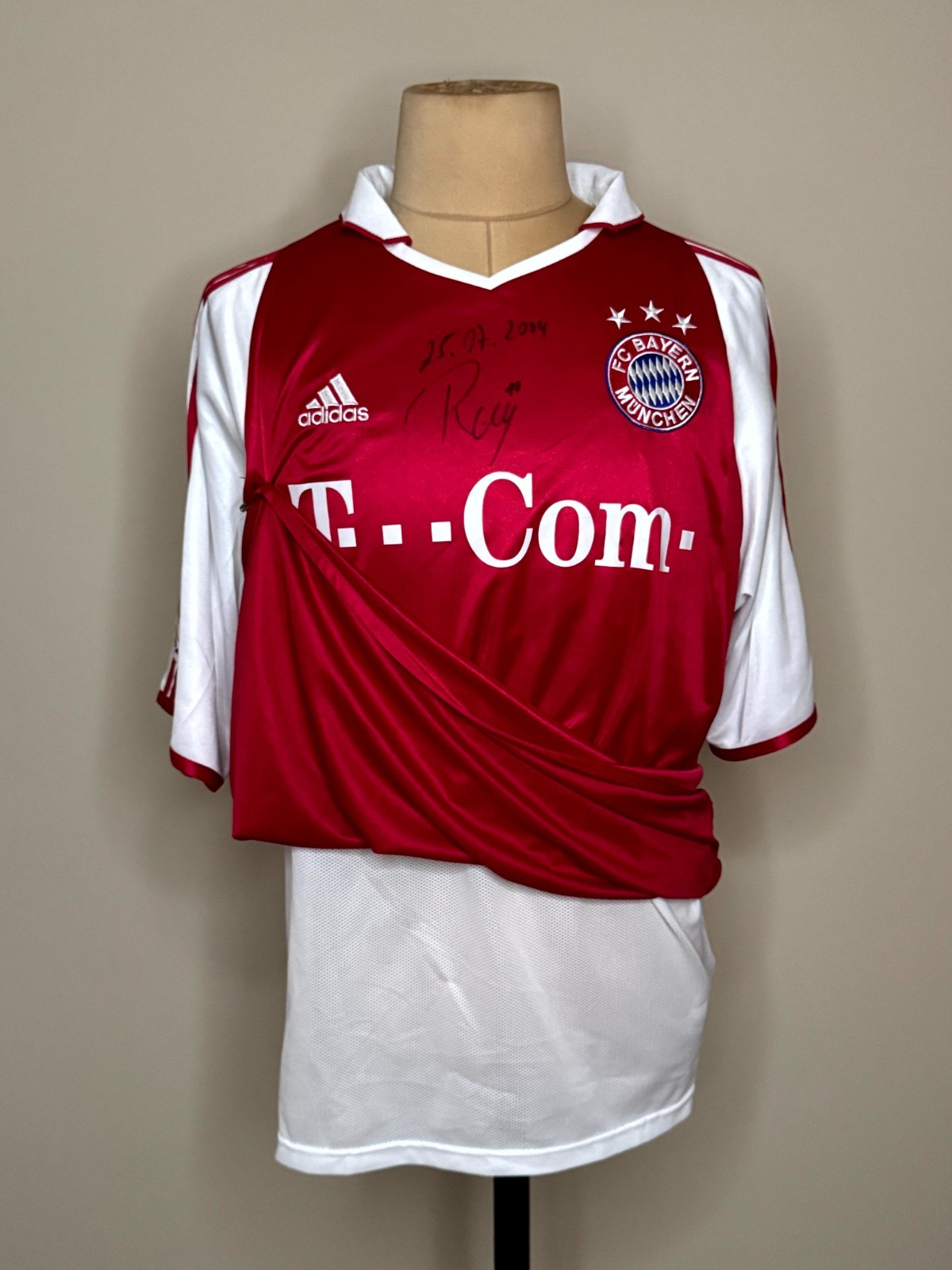 Matchworn Bayern München Shirt - Roy Makaay - Bayern München vs Man U - Signed 5 Matchworn Bayern München Shirt - Roy Makaay - Bayern München vs Man U - Signed