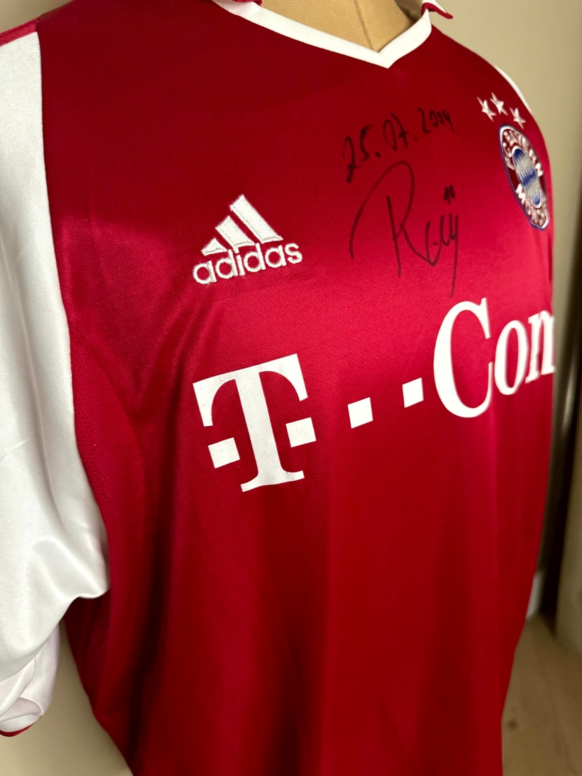 Matchworn Bayern München Shirt - Roy Makaay - Bayern München vs Man U - Signed 8 Matchworn Bayern München Shirt - Roy Makaay - Bayern München vs Man U - Signed