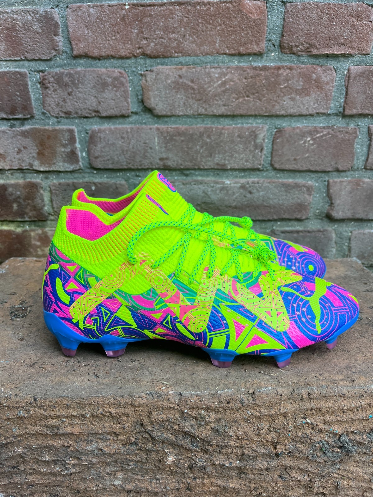NEW Puma Future Ultimate Energy Pack, US 5.5, EU 37.5, Blue/Yellow/Pink 2 NEW Puma Future Ultimate Energy Pack, US 5.5, EU 37.5, Blue/Yellow/Pink