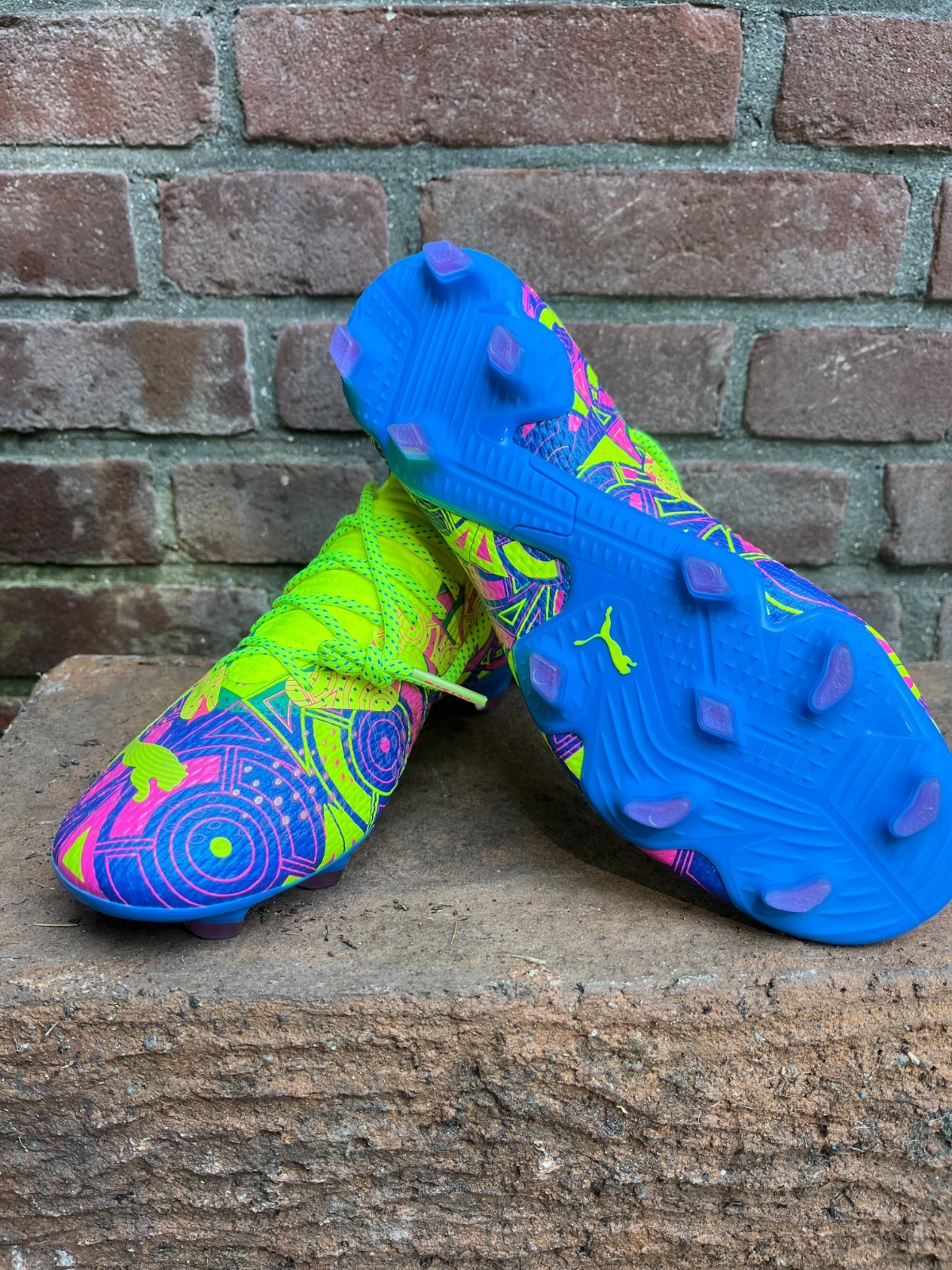 NEW Puma Future Ultimate Energy Pack, US 5.5, EU 37.5, Blue/Yellow/Pink 5 NEW Puma Future Ultimate Energy Pack, US 5.5, EU 37.5, Blue/Yellow/Pink