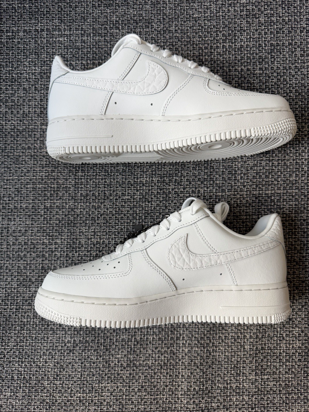 Nike Air Force 1 ‘07 LO size 42, US 10 (W) 3 Nike Air Force 1 ‘07 LO size 42, US 10 (W)