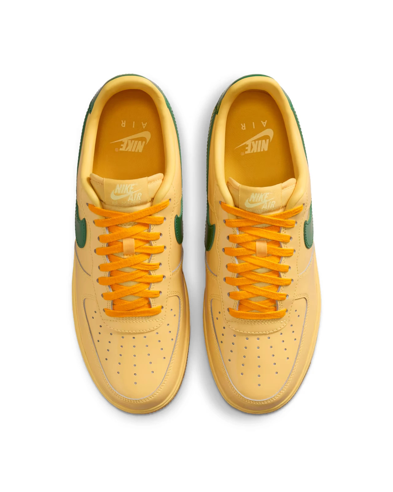 Nike Air Force 1 Low Topaz Gold and Light Laser Orange size EU 44 / US men 10 2 Nike Air Force 1 Low Topaz Gold and Light Laser Orange size EU 44 / US men 10