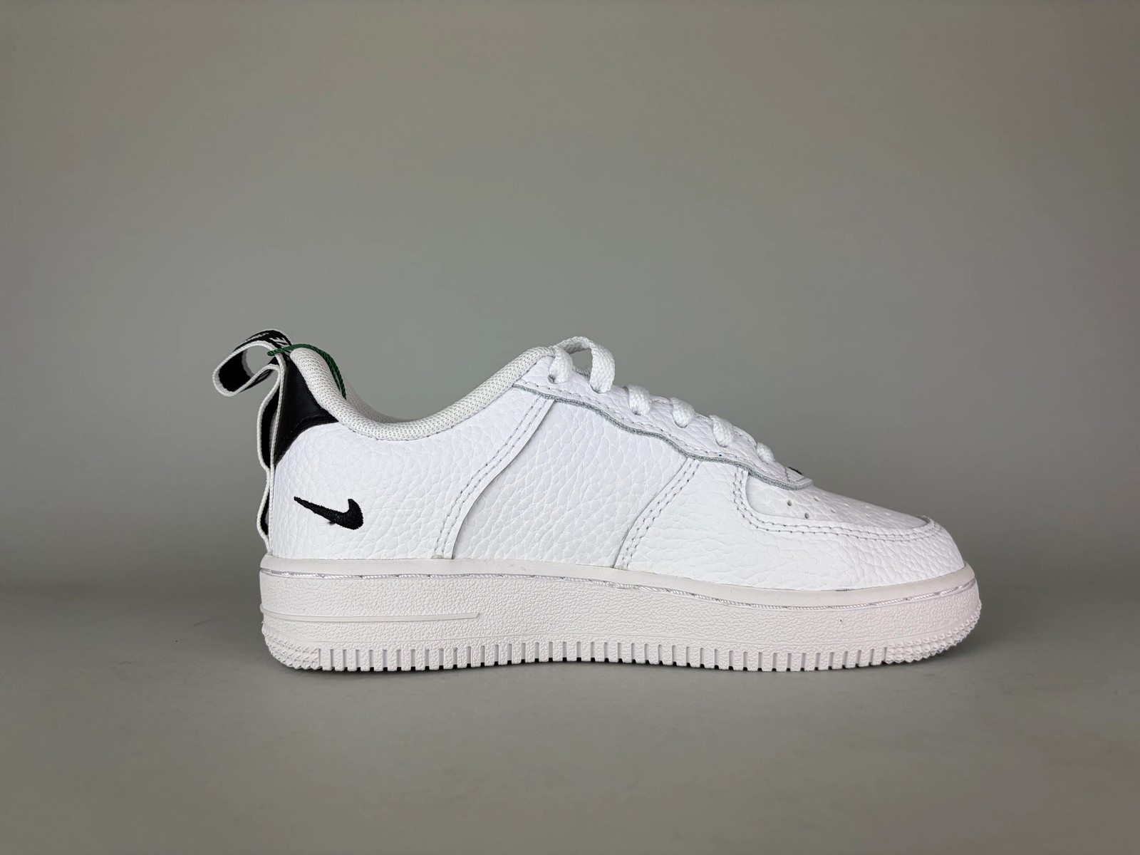 Nike Air Force 1 LV8 Utility ‘Overbranding’ (PS) - Size 29.5 - 2 Nike Air Force 1 LV8 Utility ‘Overbranding’ (PS) - Size 29.5 -