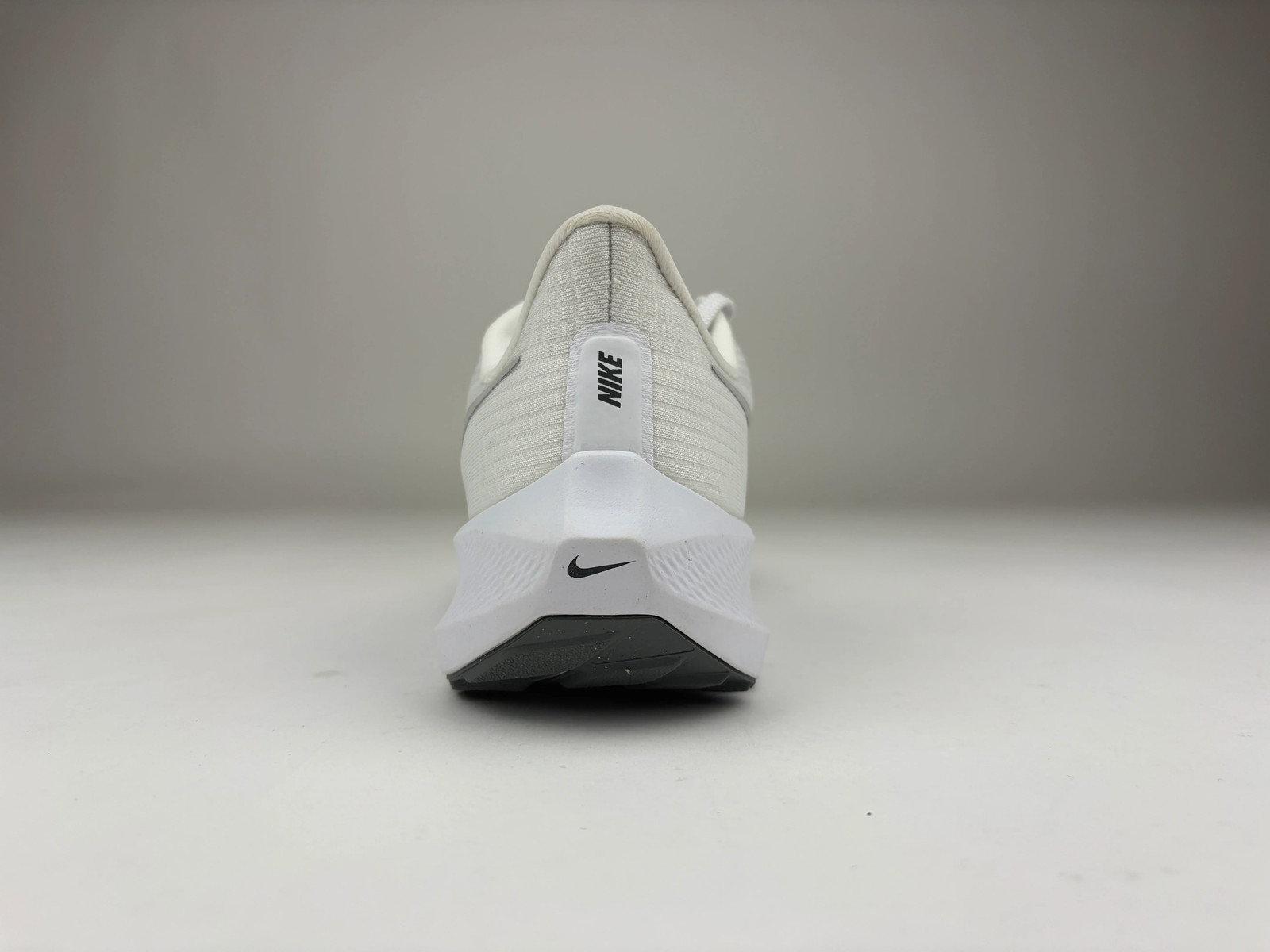 Nike Air Zoom Pegasus 39 'White Grey Fog' - Size 40 - DH4071-100-40-NEW - 4 Nike Air Zoom Pegasus 39 'White Grey Fog' - Size 40 - DH4071-100-40-NEW -