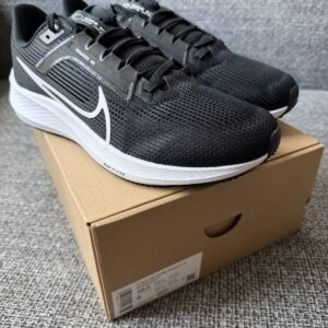 Nike Air Zoom Pegasus 40 size 42.5, US 10.5 (W)
