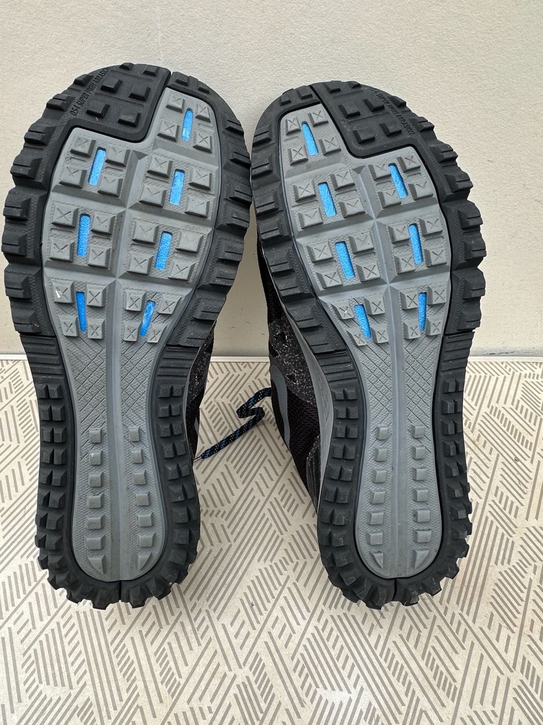 Nike Air Zoom Wildhorse 3 GTX Gore-Tex Trail Running Shoes 6 Nike Air Zoom Wildhorse 3 GTX Gore-Tex Trail Running Shoes
