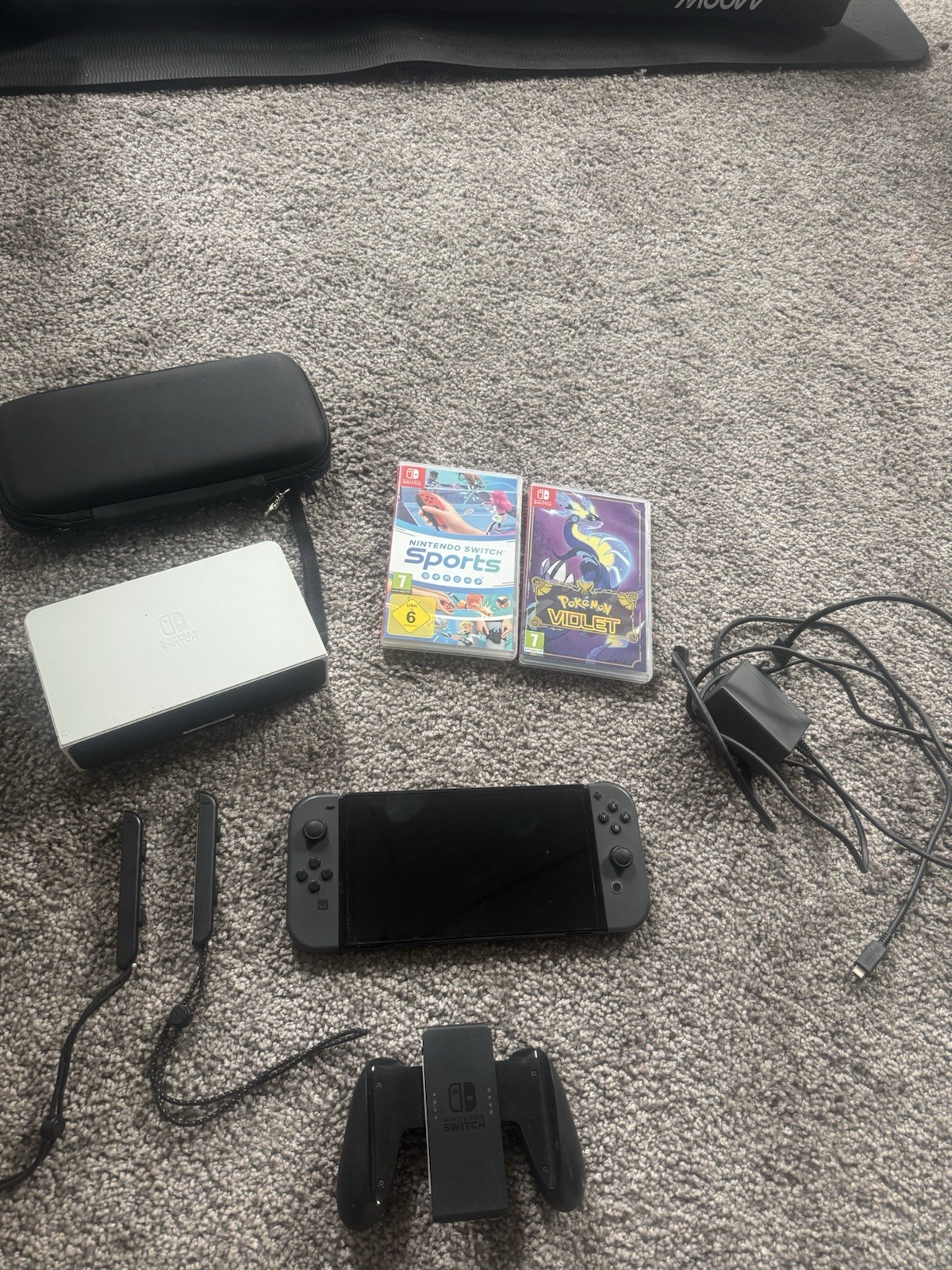 Nintendo Switch Console - OLED-model - With Games 6 Nintendo Switch Console - OLED-model - With Games