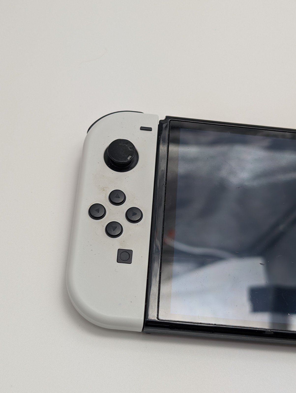 Nintendo Switch OLED-Modell HEG-001 64GB Handheld-Spielekonsole - Weiß 10 Nintendo Switch OLED-Modell HEG-001 64GB Handheld-Spielekonsole - Weiß