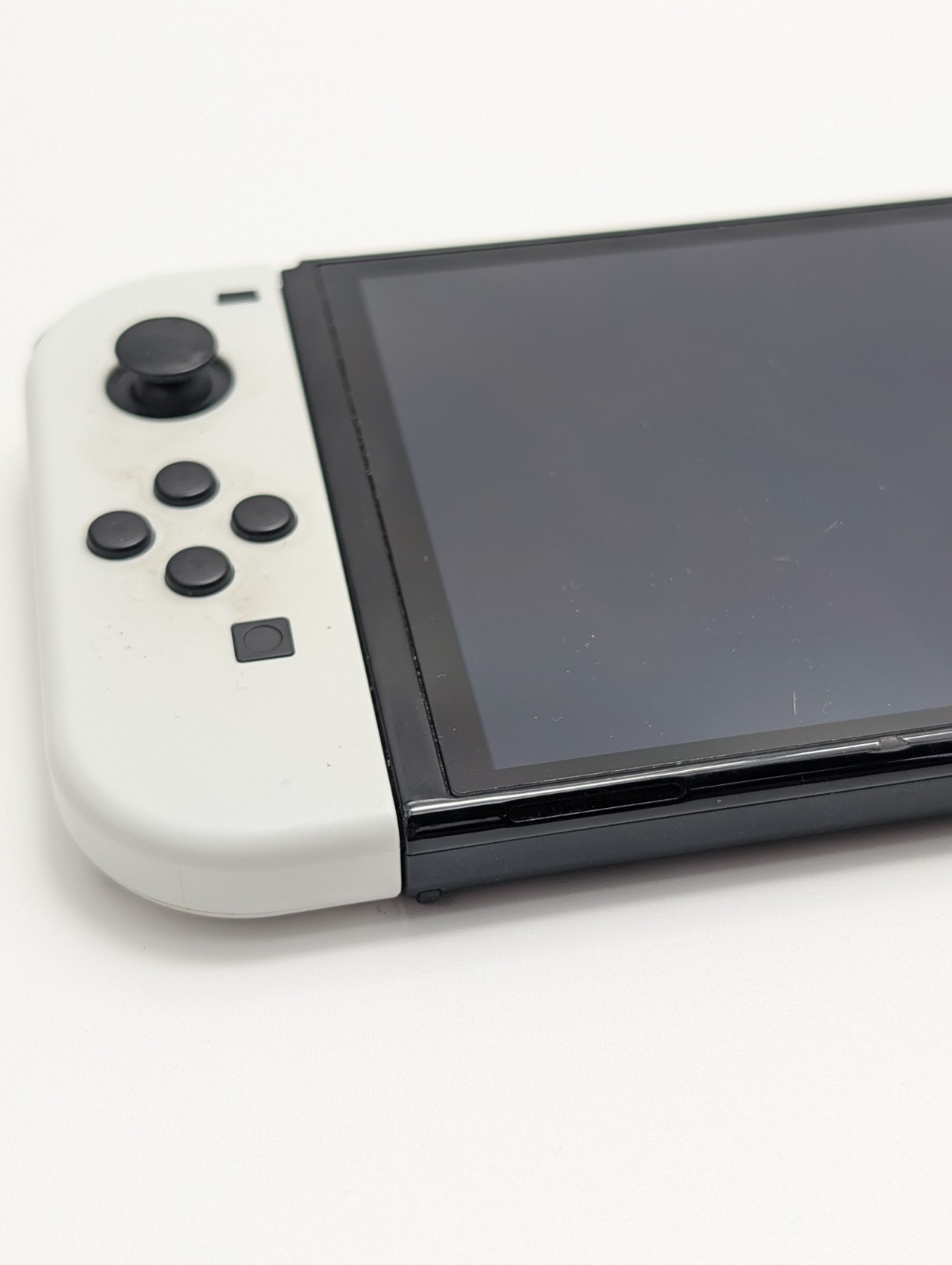 Nintendo Switch OLED-Modell HEG-001 64GB Handheld-Spielekonsole - Weiß 8 Nintendo Switch OLED-Modell HEG-001 64GB Handheld-Spielekonsole - Weiß