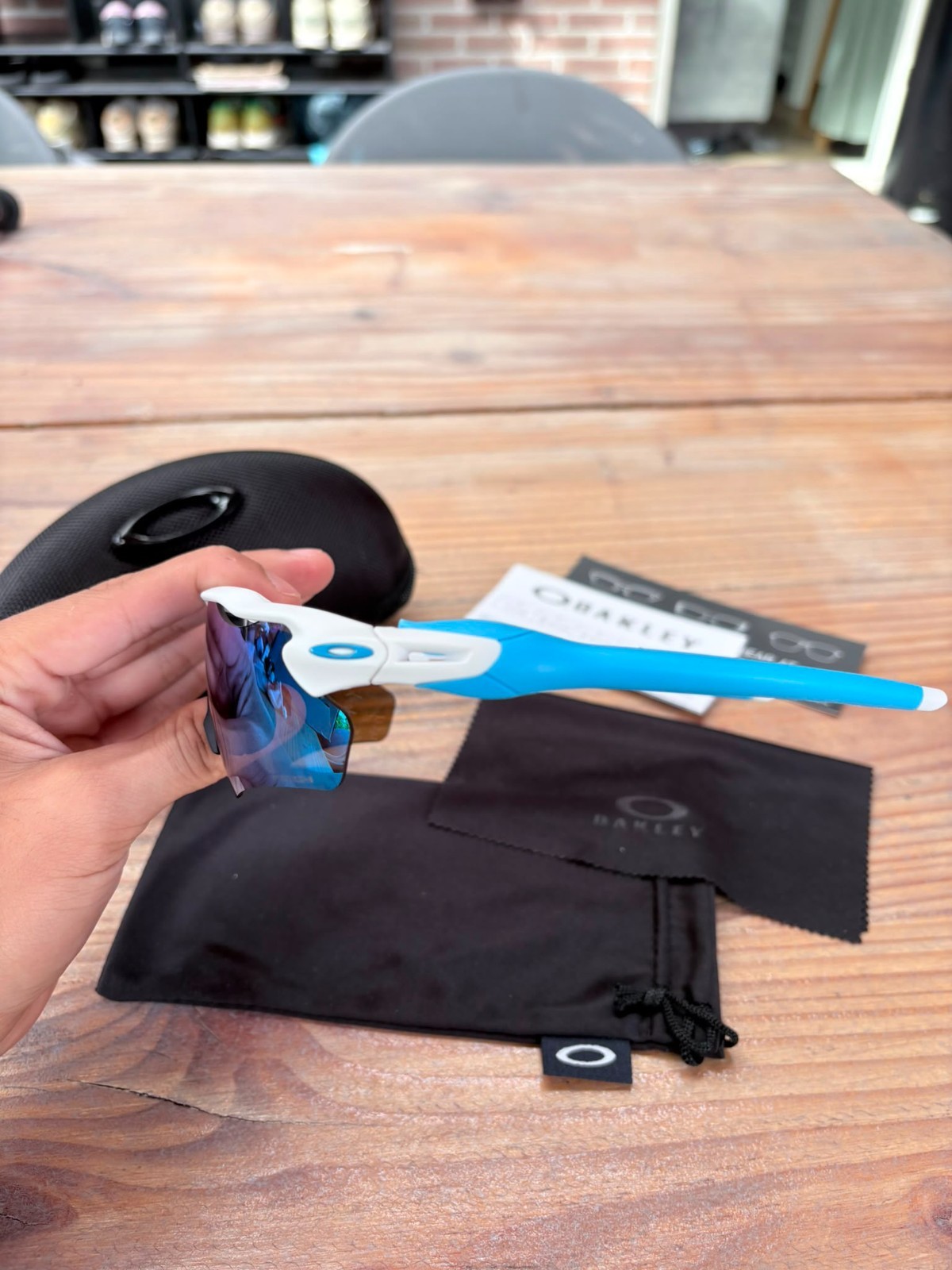Oakley Radar Prizm Ev Zonnebril Lichtblauw/Wit - Nieuw 4 Oakley Radar Prizm Ev Zonnebril Lichtblauw/Wit - Nieuw