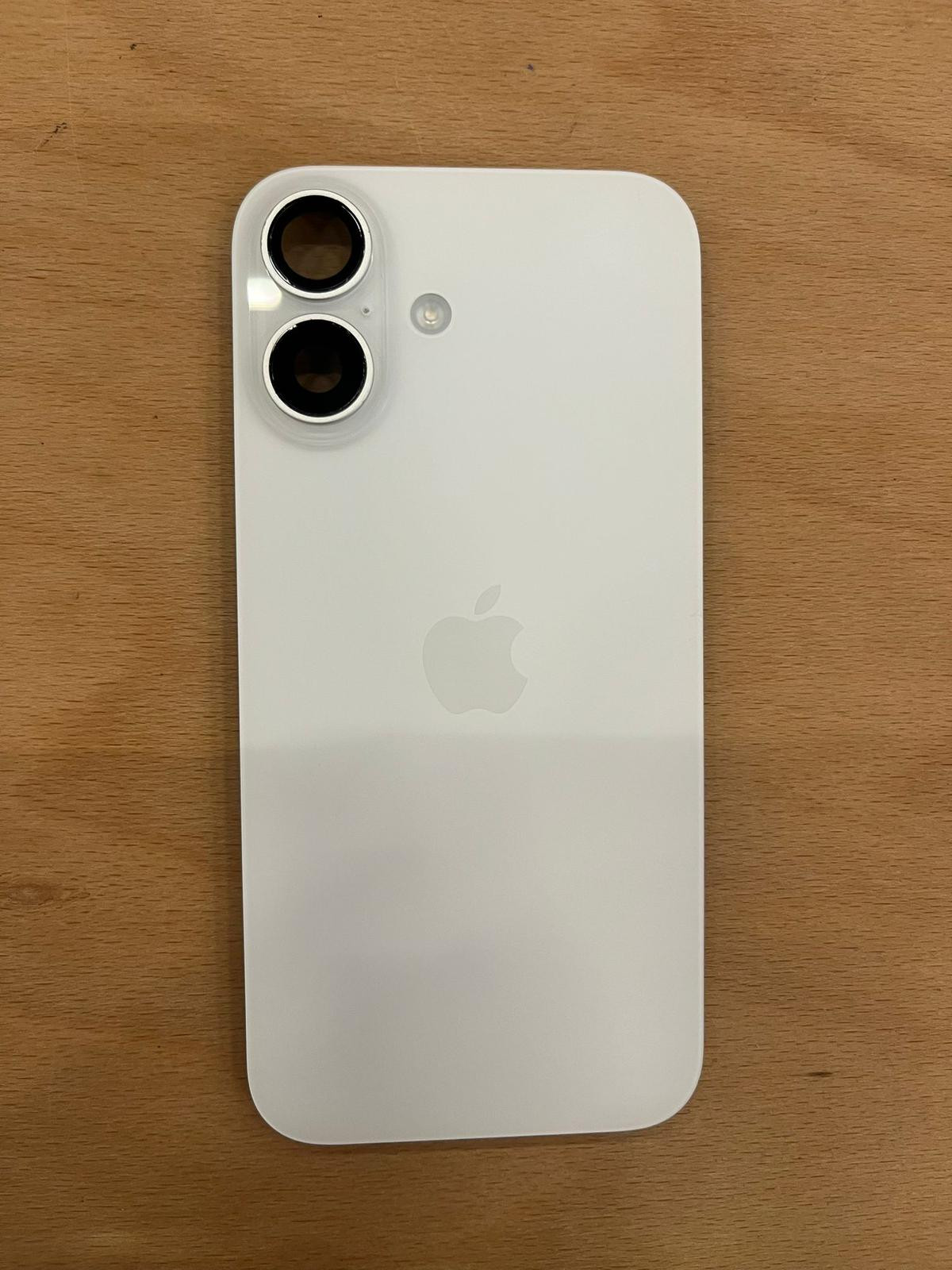 Original iPhone 16 Back Glass Pulled (White) 1 Original iPhone 16 Back Glass Pulled (White)