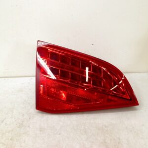 PANNEAU ARRIÈRE GAUCHE AVEC LAMPE LED Audi A4 Avant (B8) 2011 8K9945093B