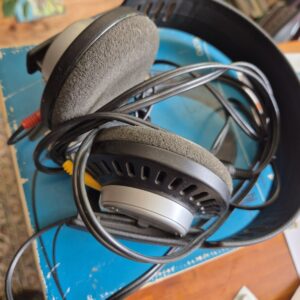 Philips N6310 Dynamic Stereo Headphones + Special Adapter - 100% Working