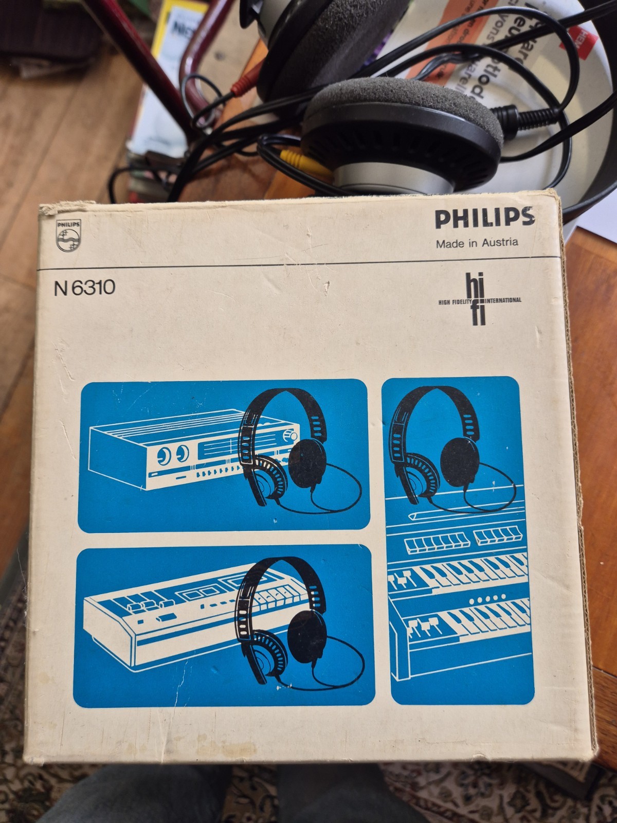 Philips N6310 Dynamic Stereo Headphones + Special Adapter - 100% Working 7 Philips N6310 Dynamic Stereo Headphones + Special Adapter - 100% Working