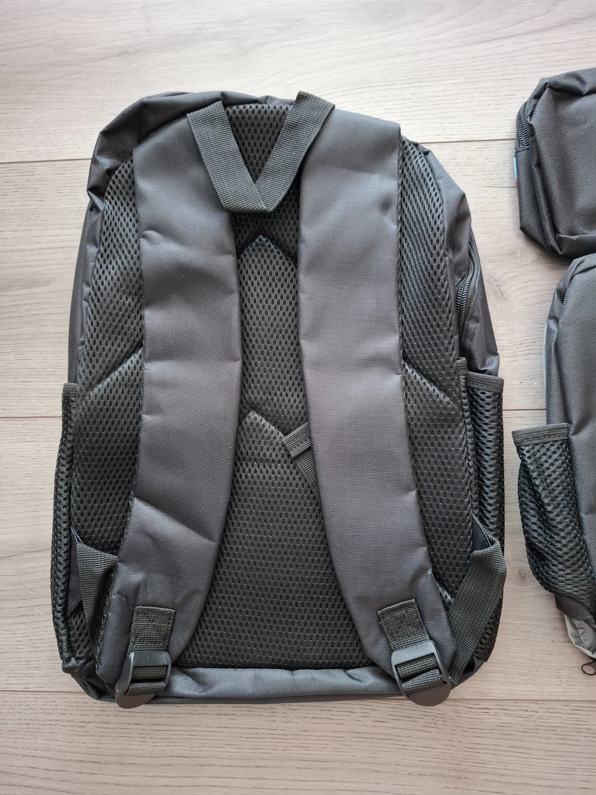 Roblox Rugzak Set 3-delig - Inclusief Lunchtas en Etui - Schooltas Kind Blauw Ni 5 Roblox Rugzak Set 3-delig - Inclusief Lunchtas en Etui - Schooltas Kind Blauw Ni