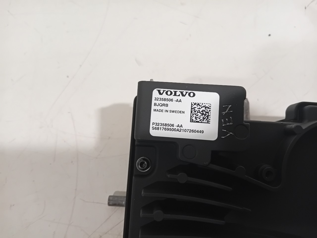 Volvo XC60 Camera anteriore 2021-2025 32358506 B4204T46 5 Volvo XC60 Camera anteriore 2021-2025 32358506 B4204T46
