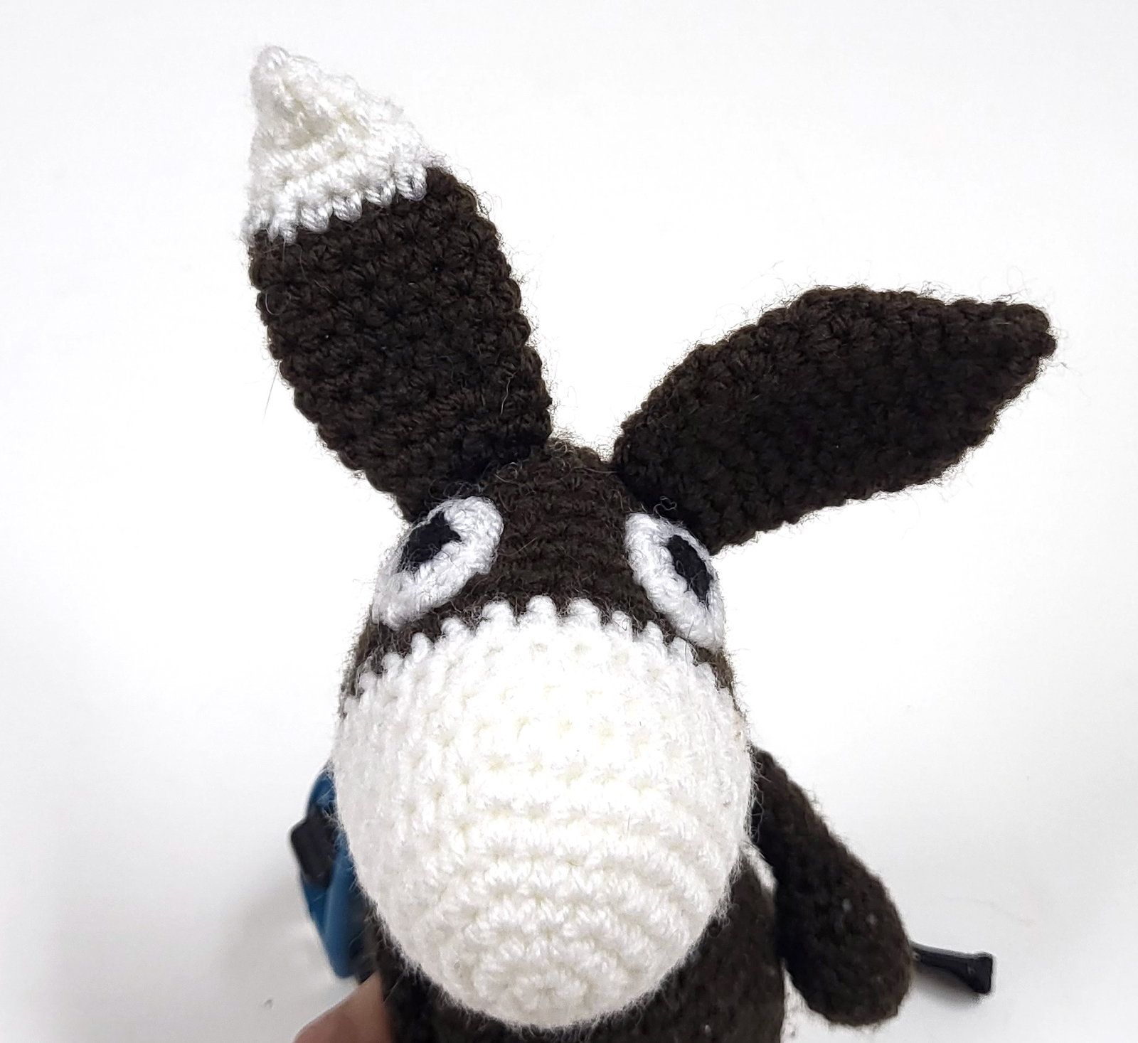 Jouet En Peluche Lapin Marron Fait Main – Crochet Doux – 15" 1 Jouet En Peluche Lapin Marron Fait Main – Crochet Doux – 15"