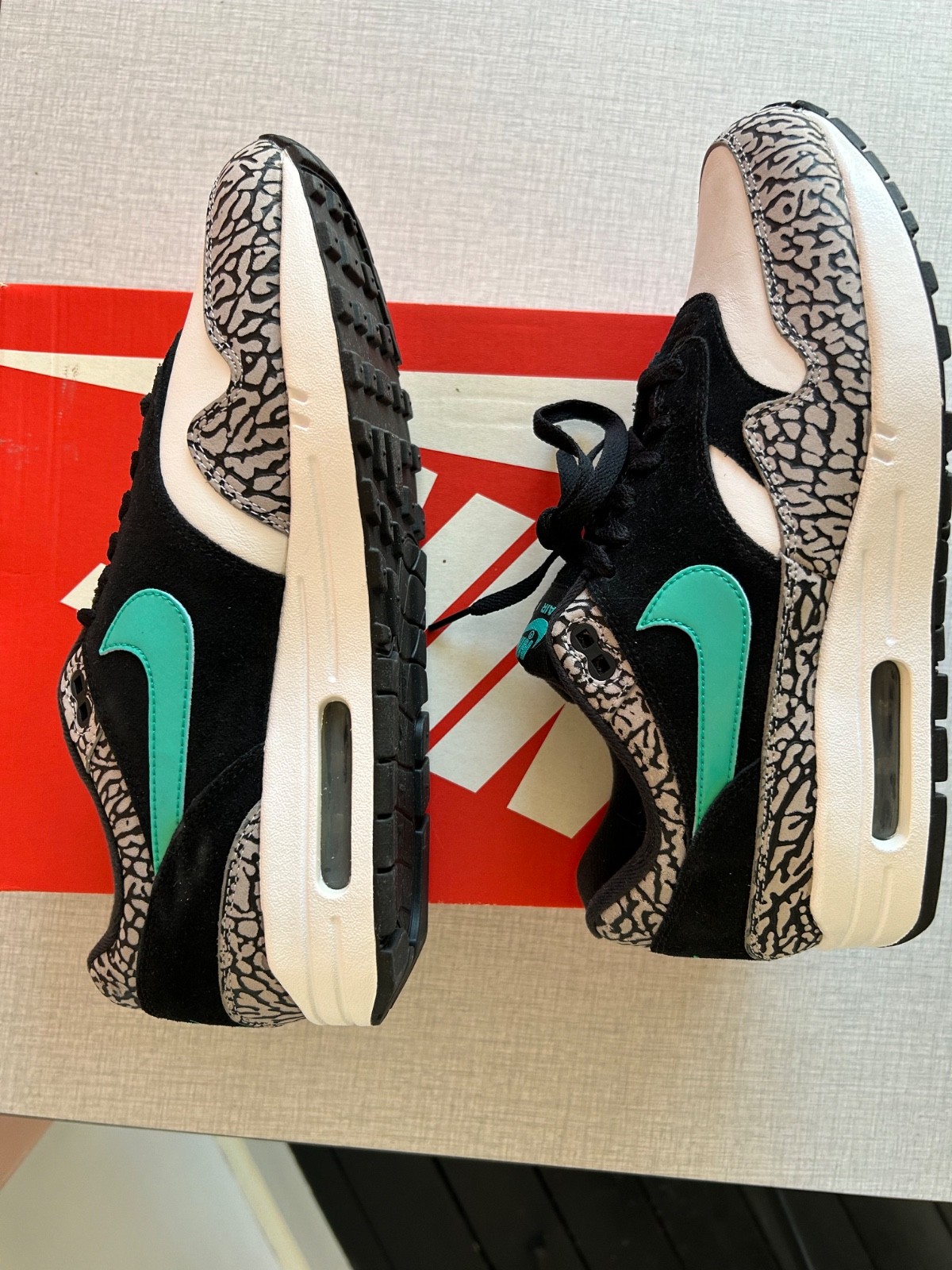 Nike Air Max 1 Elephant Premium Retro 2017 DS Deadstock US9 EU42.5 OG Box 4 Nike Air Max 1 Elephant Premium Retro 2017 DS Deadstock US9 EU42.5 OG Box