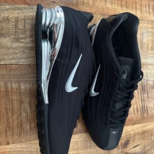 Nike Shox Black Silver Men’s Trainers Size EU 41 UK 7 US 8 New Without Box