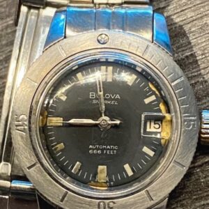 Vintage Bulova Snorkel Automatic 666 Feet horloge.