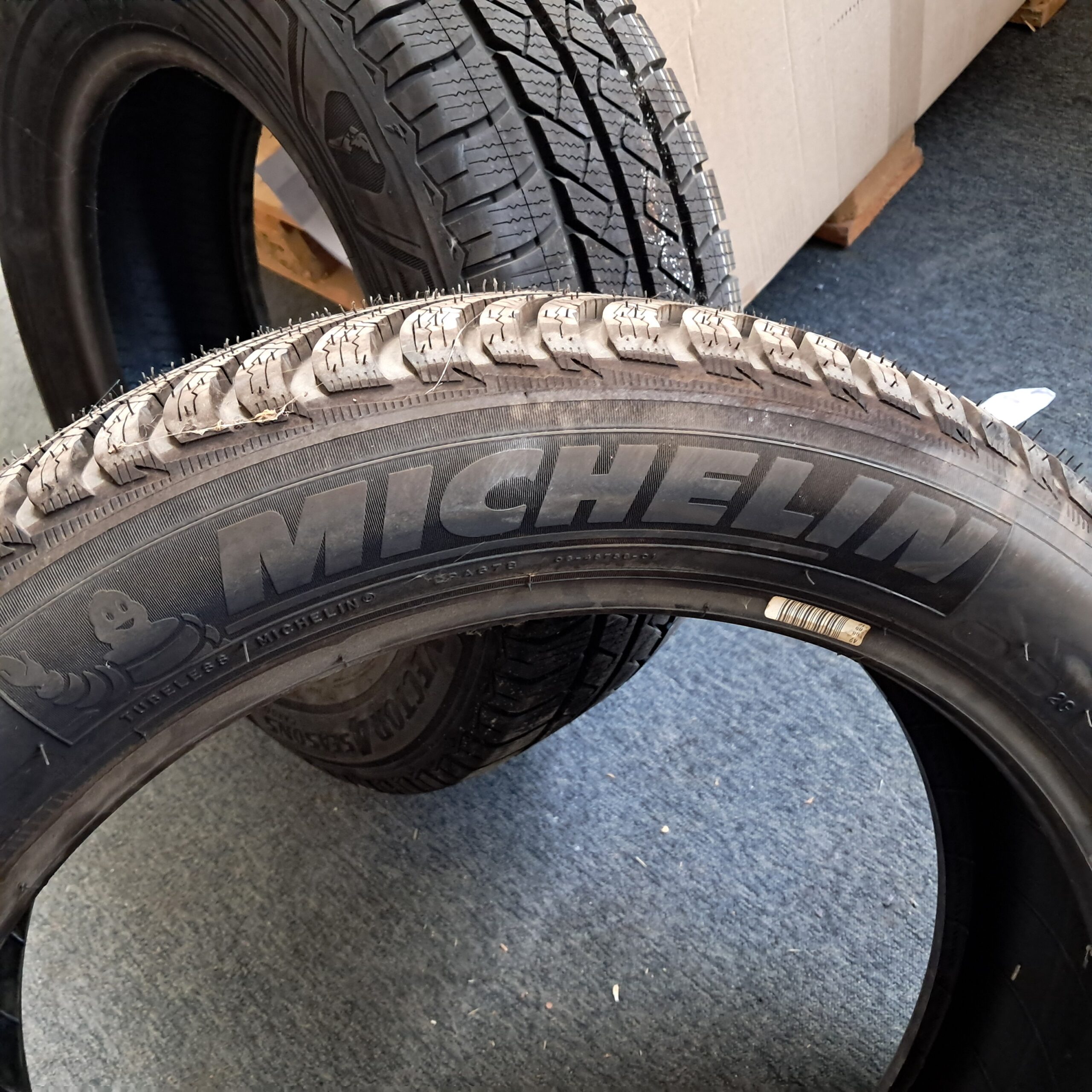 Nieuwe Michelin band 205/55 R19 97H – 1 stuk